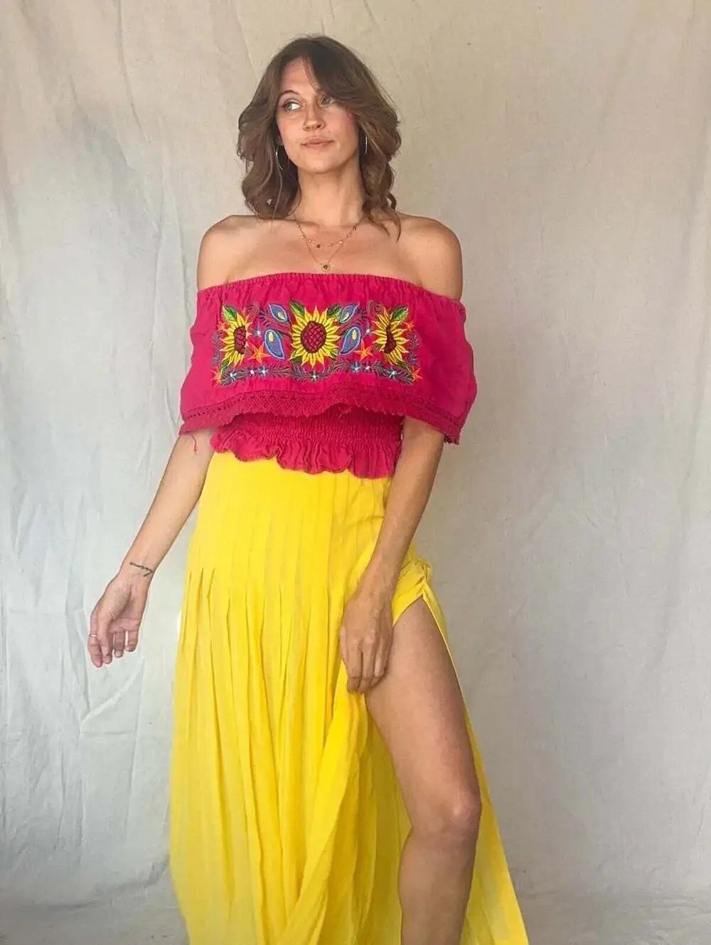 Vintage Hot Pink Off the Shoulder Embroidered Sunflower Oaxacan Summer Top - Picture 9 of 10